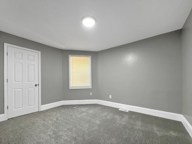 Building Photo - 2265 Reisterstown Rd