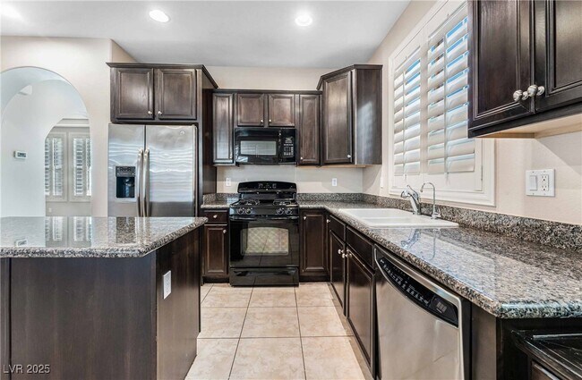 Building Photo - 11371 Merado Peak Dr