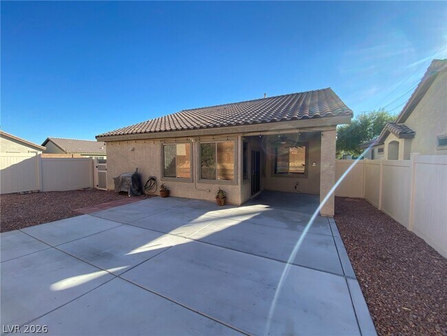 Building Photo - 2016 Turtle Beach Ave