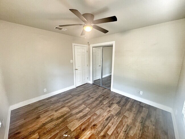 Building Photo - Great Home in New Braunfels