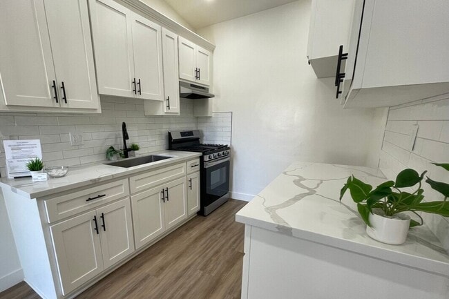 C24 - Carlton Park Apartments
