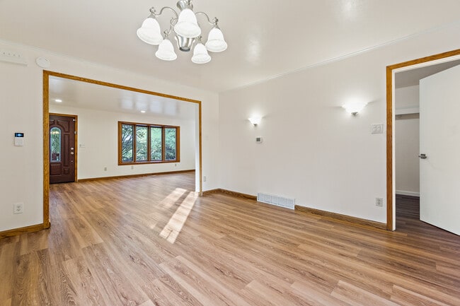 Building Photo - 2319 N 145th St