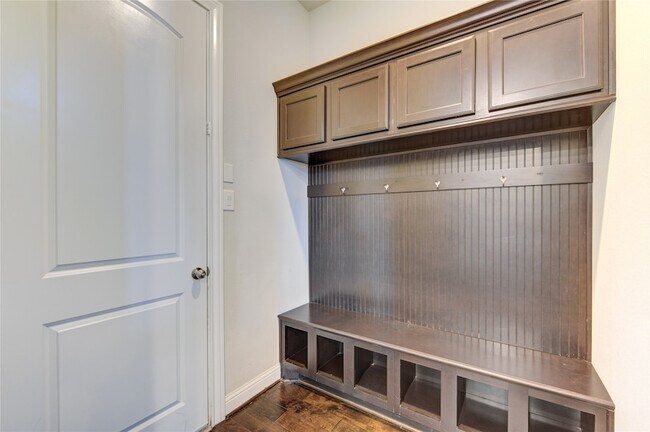 Building Photo - 20411 Fawn Rest Pl