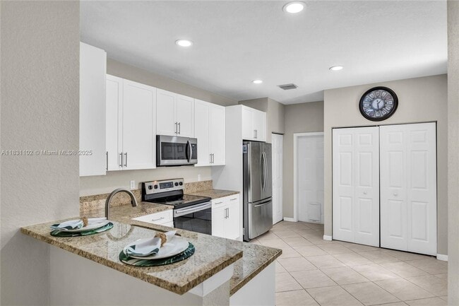 Building Photo - 4137 Briar Ln