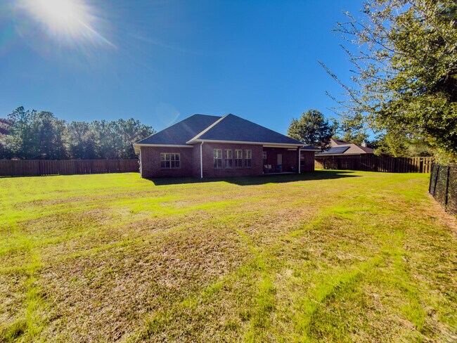 Building Photo - 2512 Cove Rd