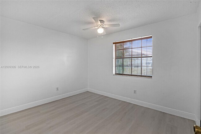 Building Photo - 1403 S Liberty Ave