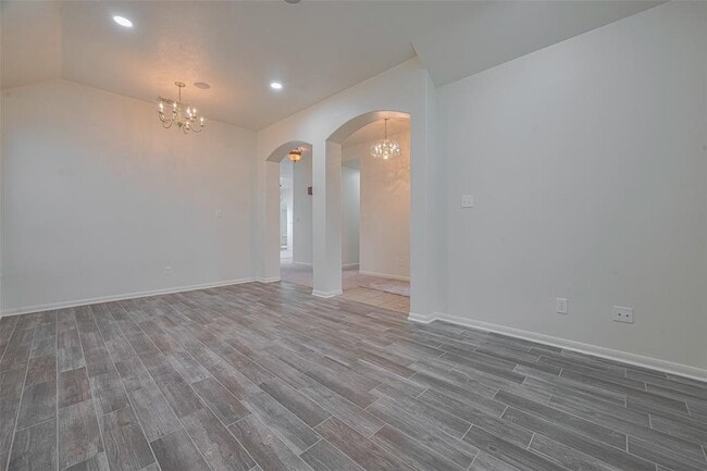 Building Photo - 17215 Stratford Green Dr