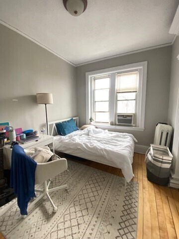 Building Photo - 10 Glenville Ave