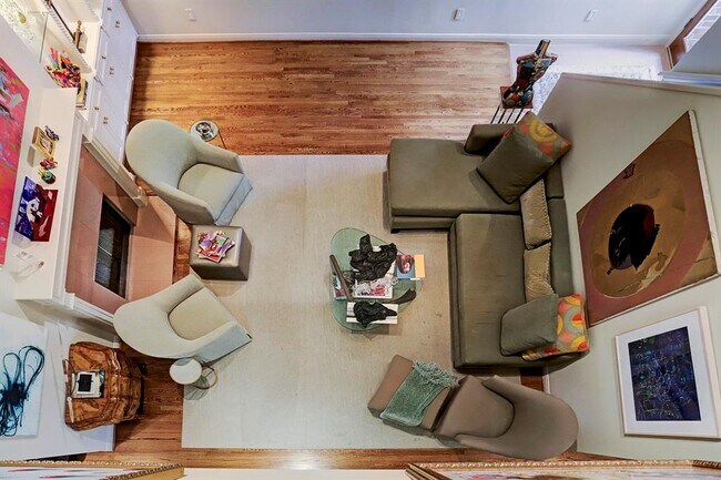 Building Photo - 6700 Belmont St