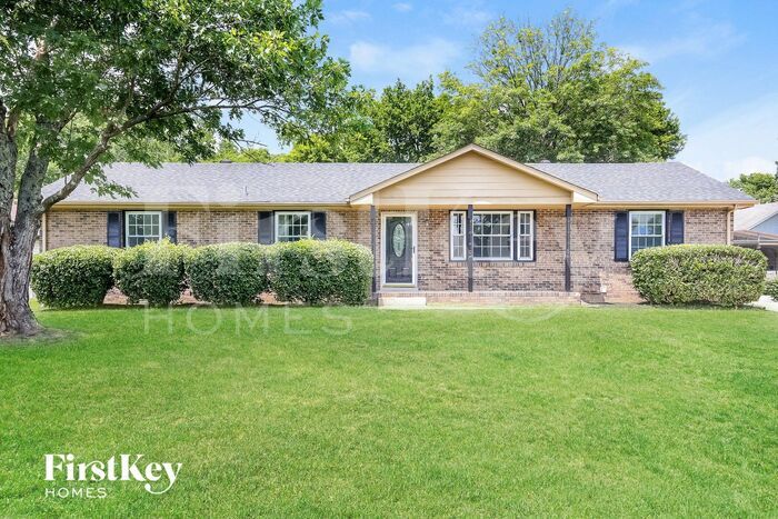 Primary Photo - 209 Davis Park Dr