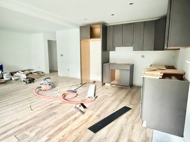 Building Photo - Brand New 3 Bedroom Townhouse for Rent