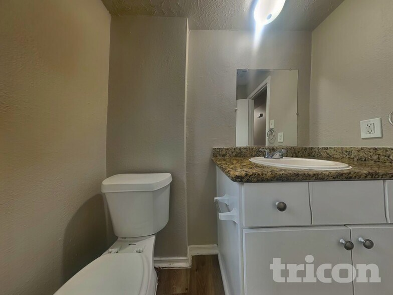 Building Photo - 23107 Earlmist Dr