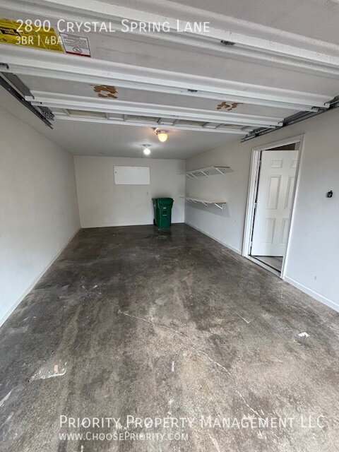 Building Photo - 2890 Crystal Spring Ln