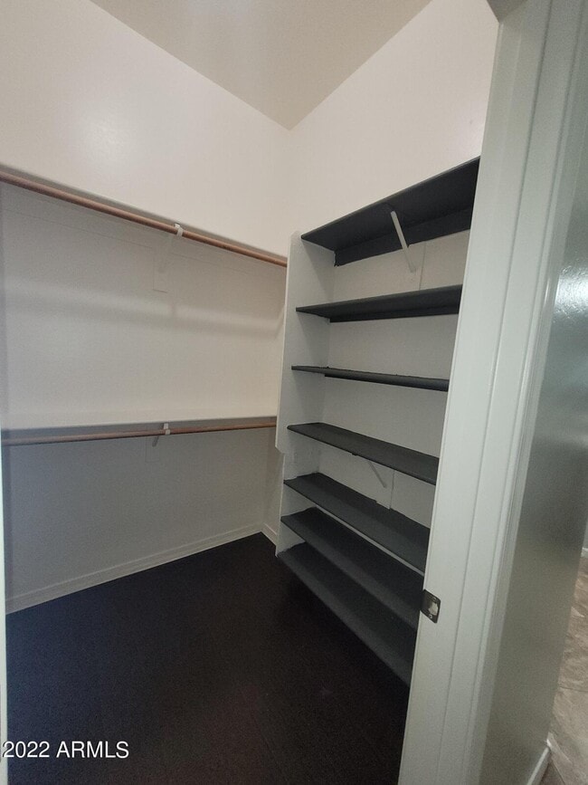 Building Photo - 19350 W Oregon Ave