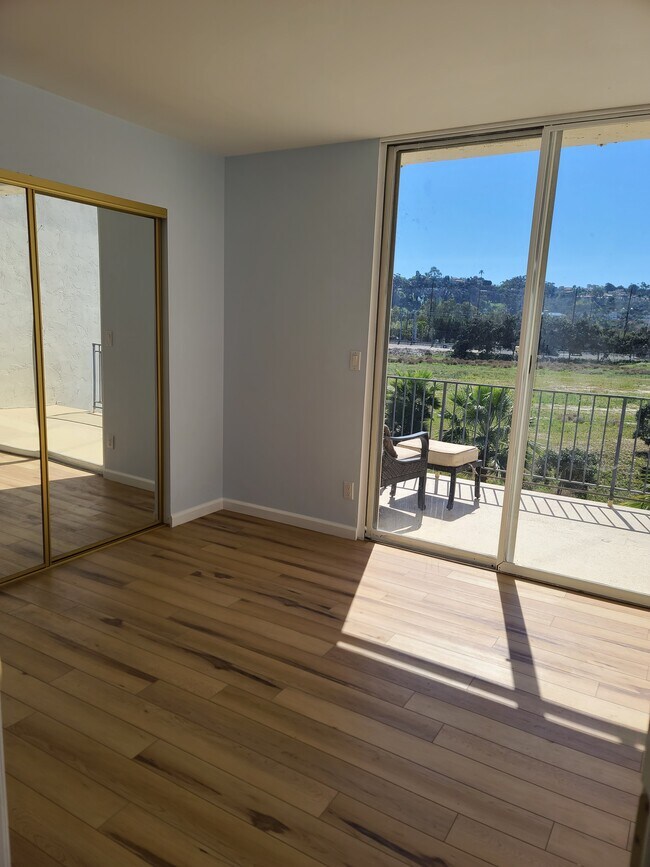 Building Photo - 6855 Friars Rd