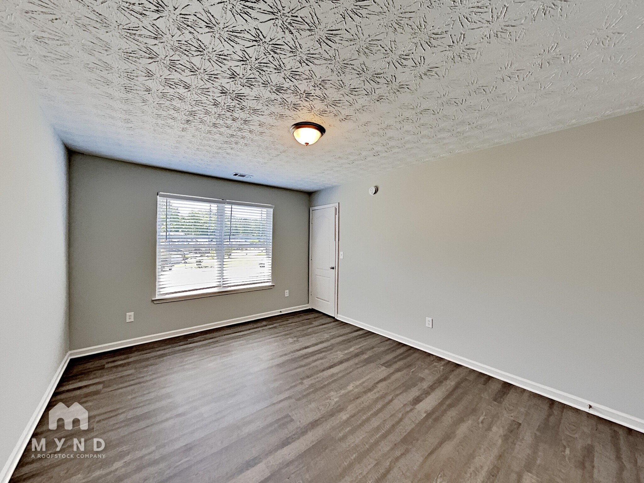 Building Photo - 4367 Rocky View Dr