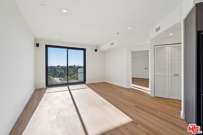 Building Photo - 1110 Spaulding Ave