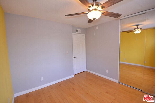 Building Photo - 23935 Ingomar St