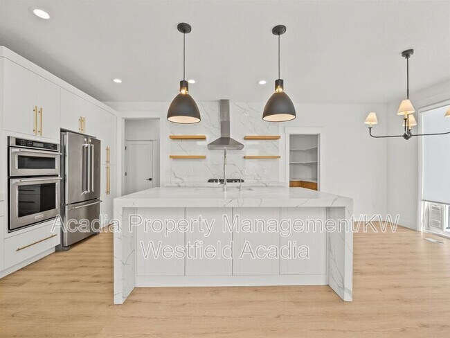 Building Photo - 136 N Desert Sage Dr