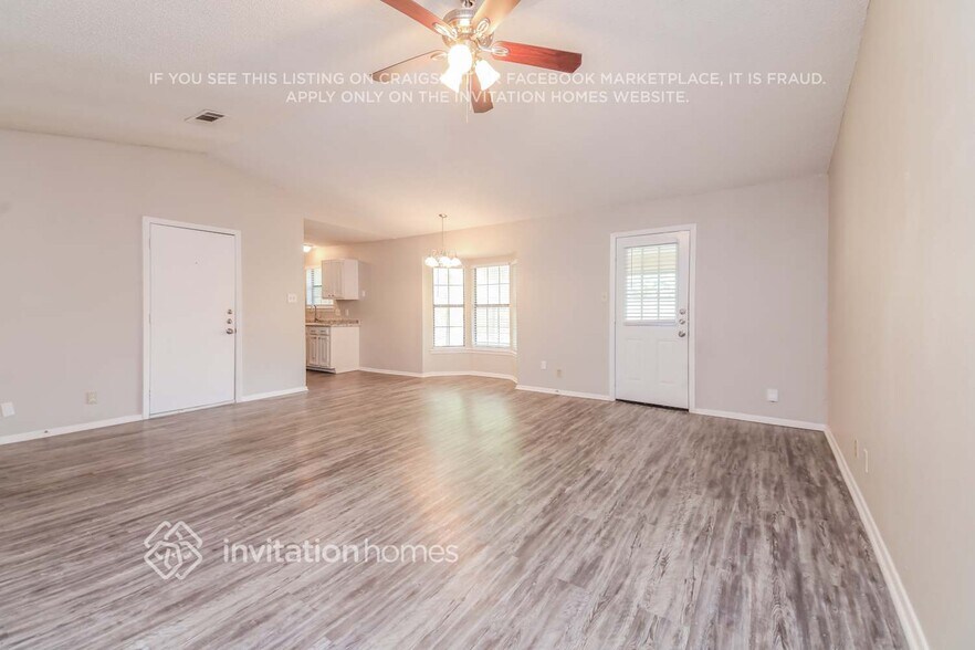 Building Photo - 912 Meadowdale Dr