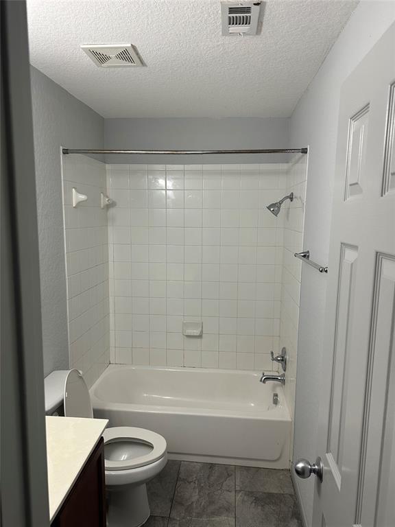 Building Photo - 2234 Bentwood Dr