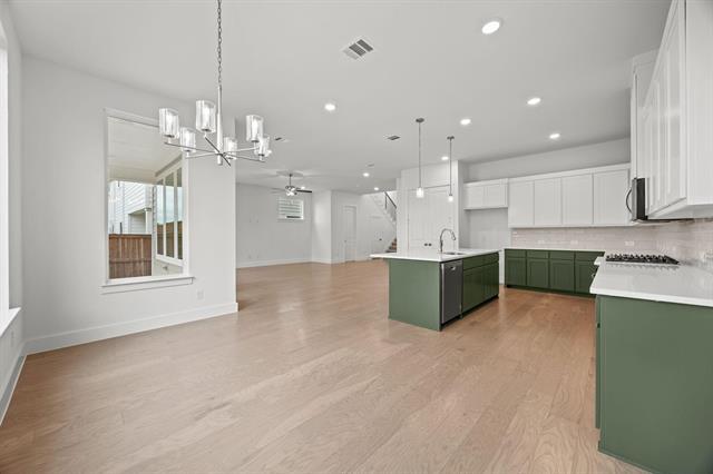 Building Photo - 304 Chestnut St