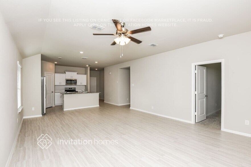 Building Photo - 417 Kaufman Dr