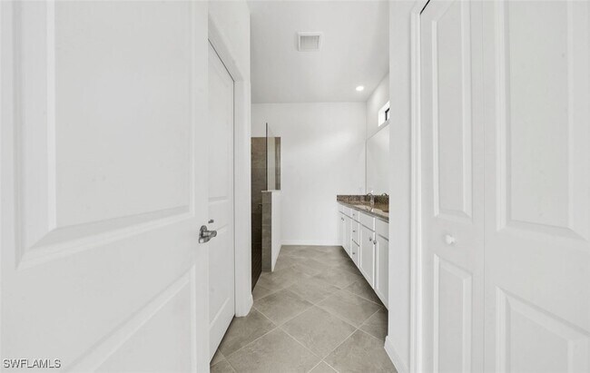 Building Photo - 15059 Palamos Cir