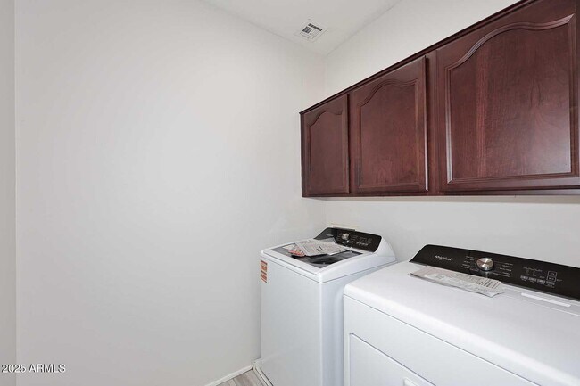 Building Photo - 18443 W Paseo Way