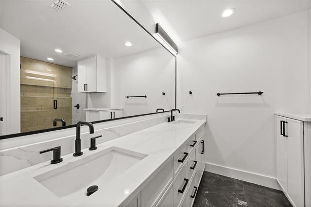 Building Photo - 2114 Trellis Pl