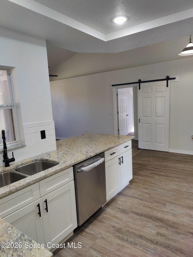 Building Photo - 219 Aladdin St NE