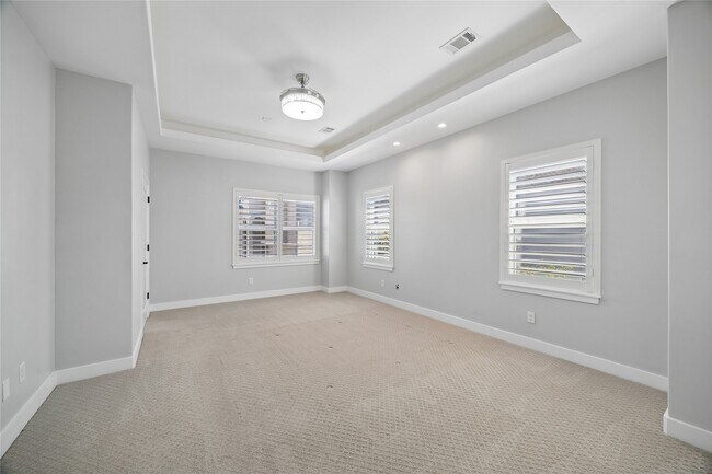 Building Photo - 158 Vieux Carre Dr