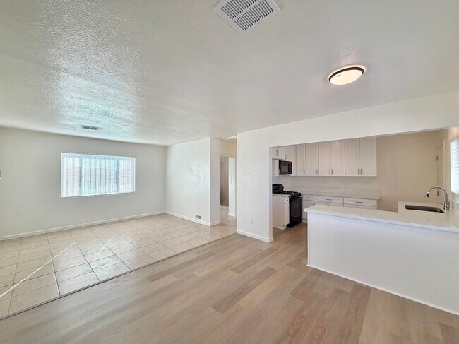 Building Photo - 11366 Chamberlaine Way