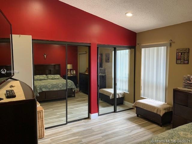 Building Photo - 9516 SW 148th Avenue Cir E