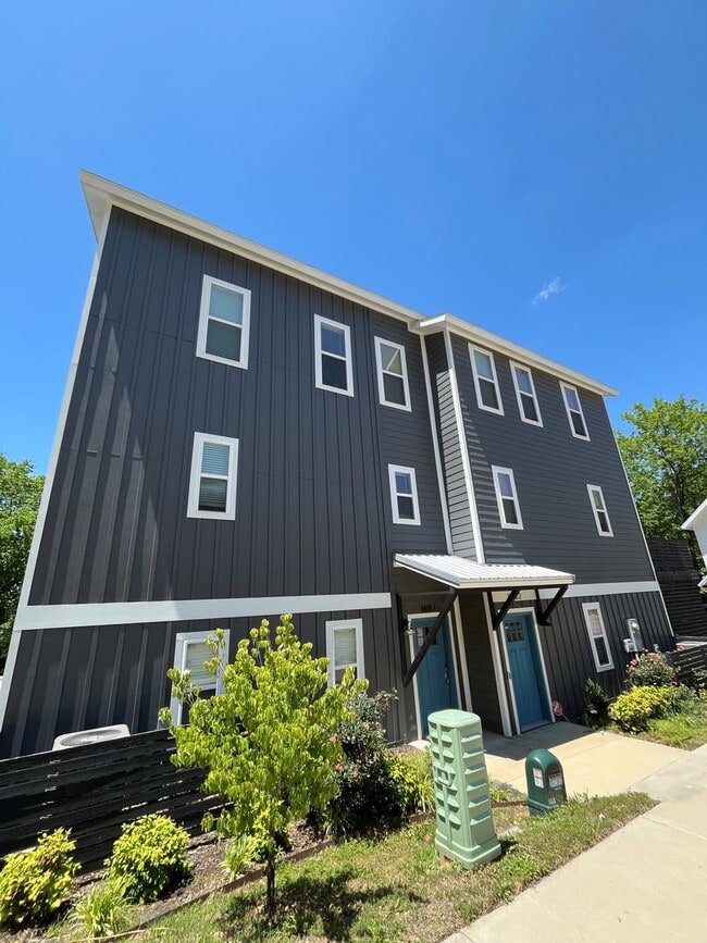 Building Photo - 1485 Gregg St