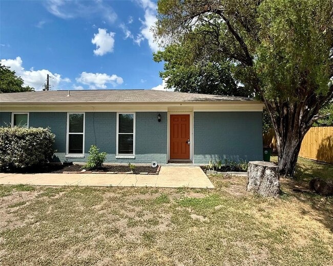 Building Photo - 1304 Parsons Dr