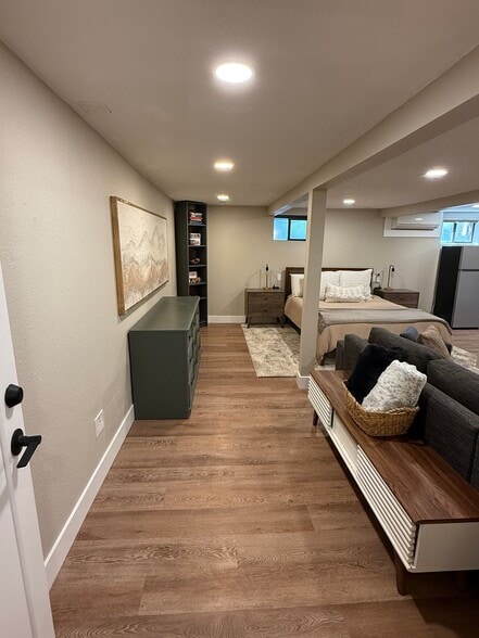 Building Photo - 4004 NW Columbia St