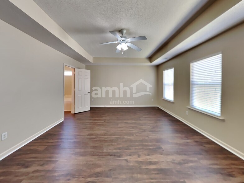 Building Photo - 7343 Hampton Valley Cv