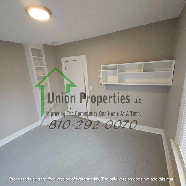 Building Photo - 263 N Elk St