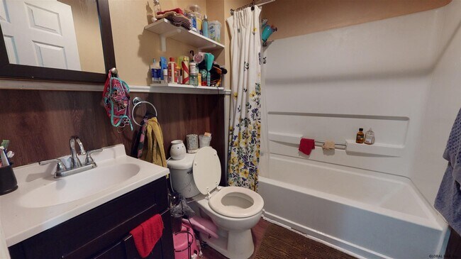 Building Photo - 65 West St