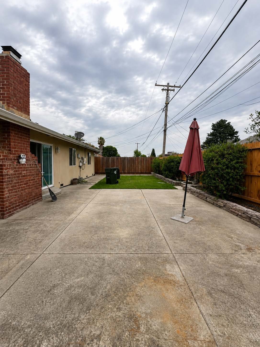 Building Photo - 7327 Springman St