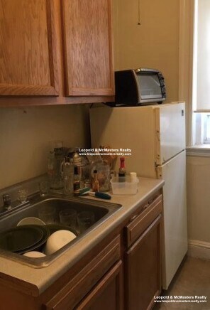 Building Photo - 197 Kelton St