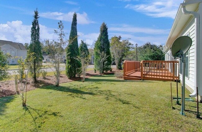 Building Photo - 160 Mayfield Dr