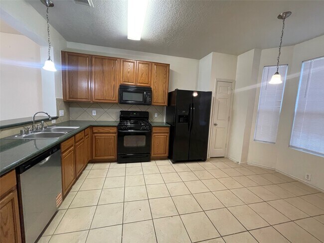 Building Photo - 3528 Glenmore Meadow Dr