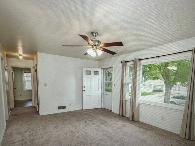 Building Photo - 1521 Patton Ave