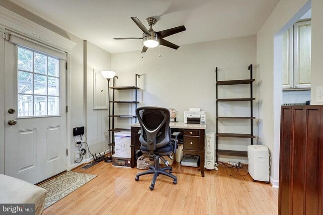 Building Photo - 6295 Hillary Ct