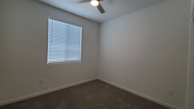 Building Photo - Brand New 2 Story Townhome