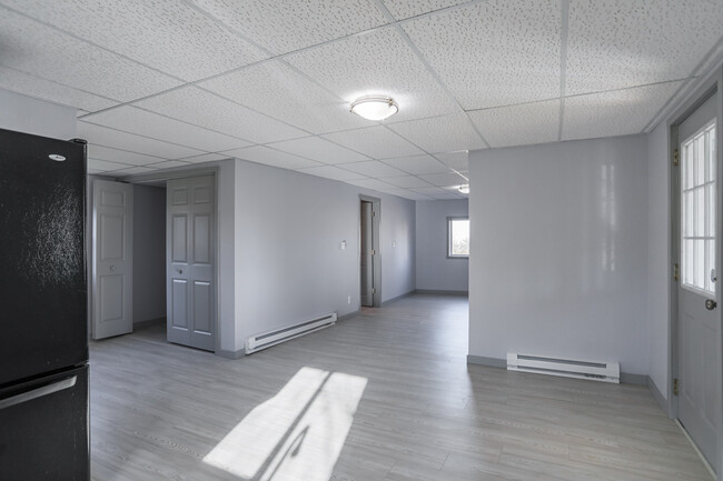 Building Photo - 209 Kirkwood St