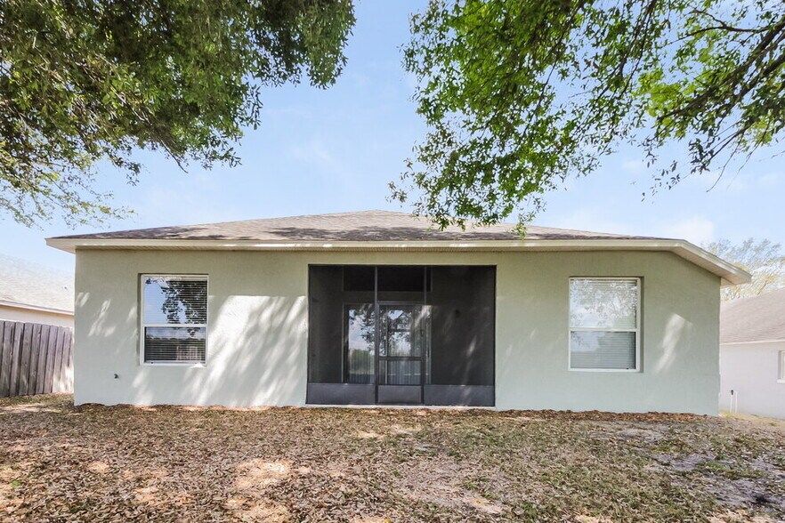 Building Photo - 30313 Pga Dr