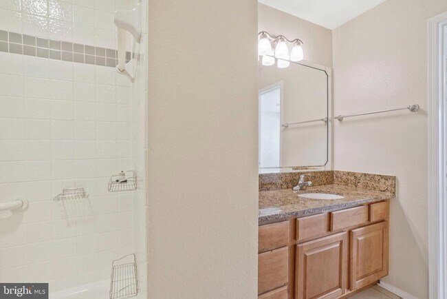 Building Photo - 3315 Wyndham Cir